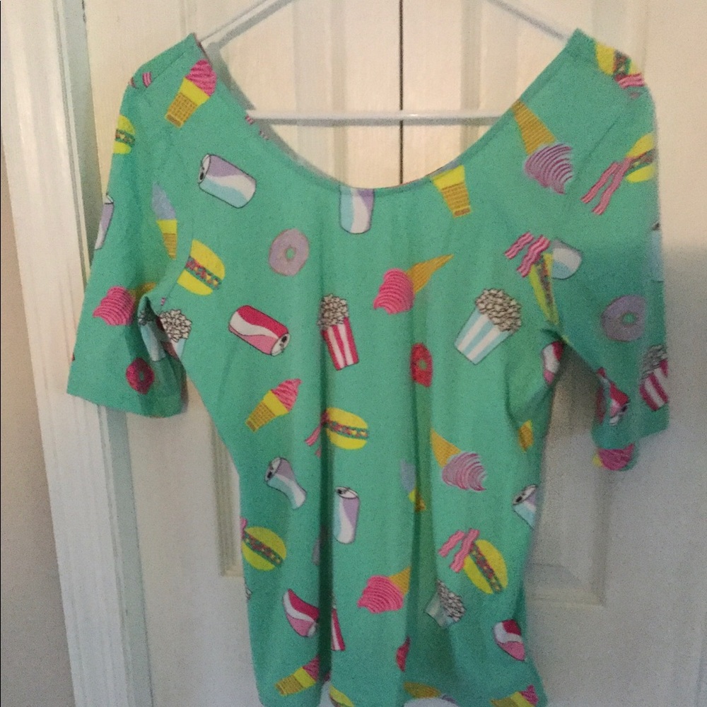 NWOT Divided by H&M Mint Green Snacks Top